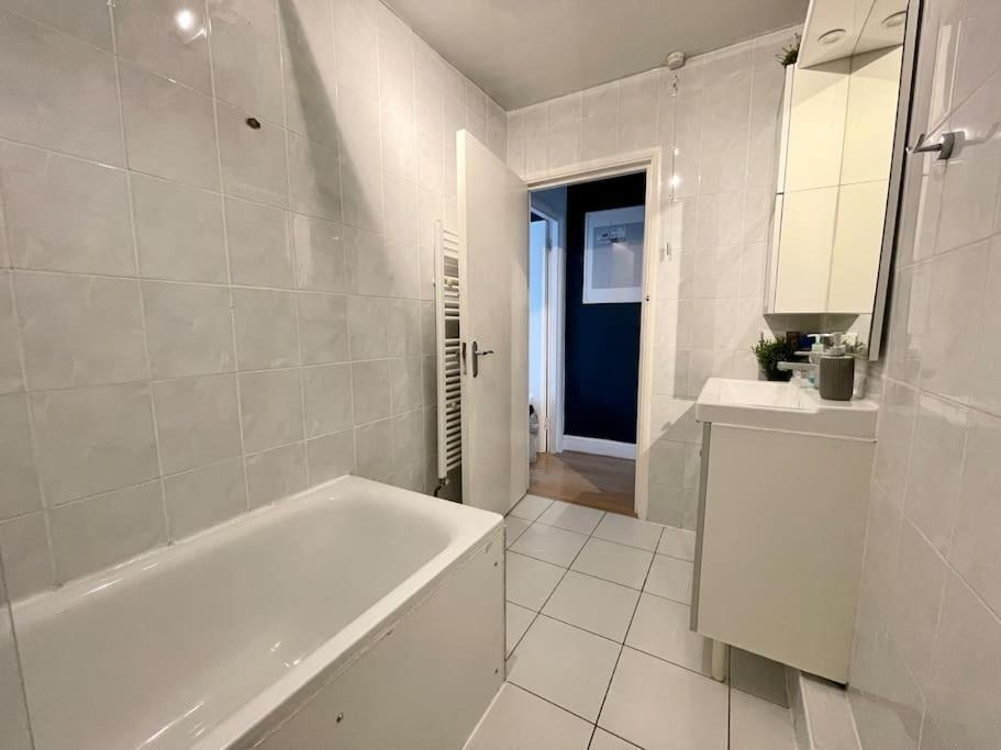 לונדון *New* Beautiful 2 Bedroom House In Central Location מראה חיצוני תמונה